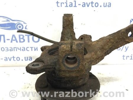 ФОТО Кулак поворотний правий зі маточкою для Mitsubishi Lancer Киев
