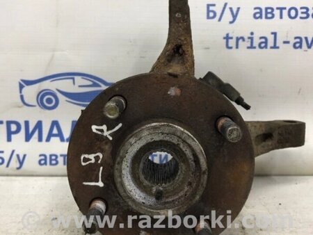 ФОТО Кулак поворотний правий зі маточкою для Mitsubishi Lancer Киев