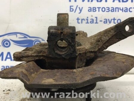 ФОТО Кулак поворотний правий зі маточкою для Mitsubishi Lancer Киев