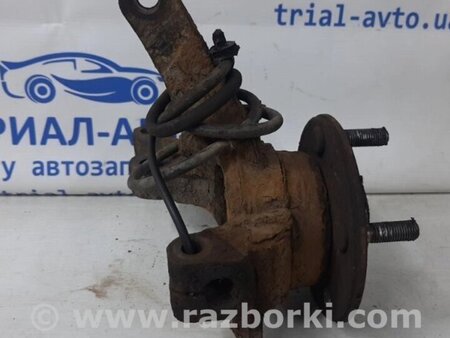 ФОТО Кулак поворотний правий зі маточкою для Mitsubishi Outlander Киев
