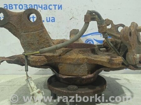 ФОТО Кулак поворотний правий зі маточкою для Toyota Avensis T270 (10.2008-12.2012) Киев