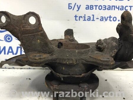 ФОТО Кулак поворотний правий зі маточкою для Toyota Avensis T270 (10.2008-12.2012) Киев