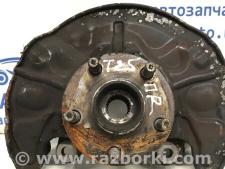 ФОТО Кулак поворотний правий зі маточкою для Toyota Avensis T270 (10.2008-12.2012) Киев