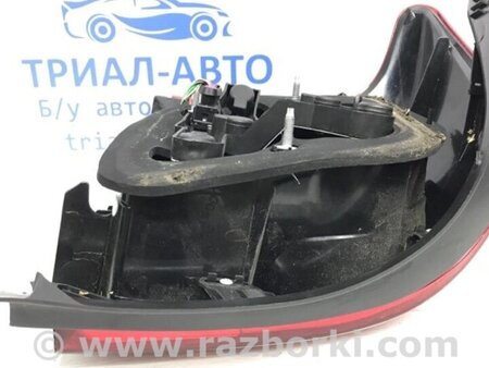ФОТО Ліхтар задній зовнішній правий для Toyota Avensis T270 (10.2008-12.2012) Киев