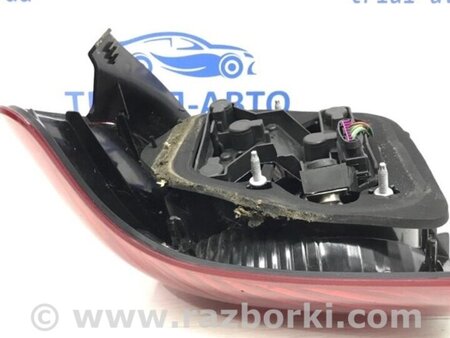 ФОТО Ліхтар задній зовнішній правий для Toyota Avensis T270 (10.2008-12.2012) Киев