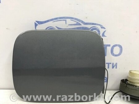ФОТО Лючок бака  для Toyota Avensis T270 (10.2008-12.2012) Киев