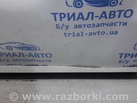 ФОТО Молдинг скла двері задній для Toyota Avensis T270 (10.2008-12.2012) Киев