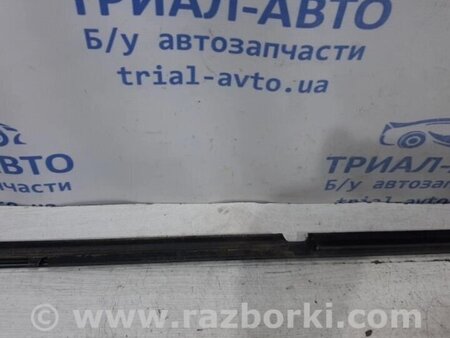ФОТО Молдинг скла двері задній для Toyota Avensis T270 (10.2008-12.2012) Киев