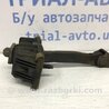 Обмежувач дверей передній лівий Toyota Avensis T270 (10.2008-12.2012)