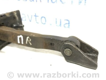 ФОТО Обмежувач дверей передній правий для Toyota Avensis T270 (10.2008-12.2012) Киев