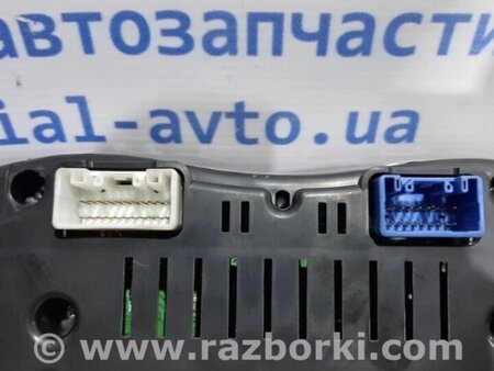 ФОТО Панель приладів для Toyota Avensis T270 (10.2008-12.2012) Киев