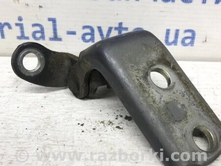 ФОТО Петля двері задньої лівої нижня для Toyota Avensis T270 (10.2008-12.2012) Киев