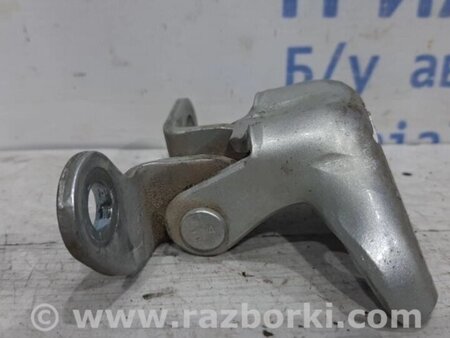 ФОТО Петля двері задньої правої верхня для Toyota Avensis T270 (10.2008-12.2012) Киев