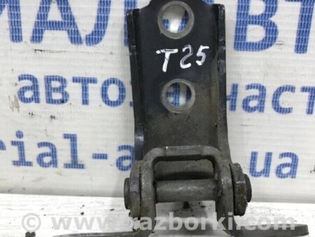 ФОТО Петля двері задньої правої нижня для Toyota Avensis T270 (10.2008-12.2012) Киев
