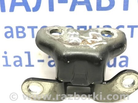 ФОТО Петля двері задньої правої для Toyota Avensis T270 (10.2008-12.2012) Киев
