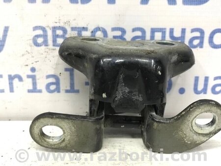 ФОТО Петля двері задньої правої для Toyota Avensis T270 (10.2008-12.2012) Киев