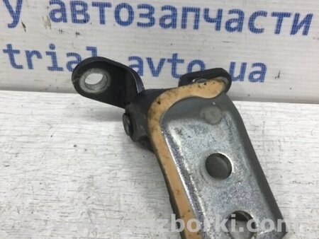 ФОТО Петля двері передньої правої верхня для Toyota Avensis T270 (10.2008-12.2012) Киев