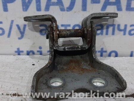 ФОТО Петля двері передньої правої нижня для Toyota Avensis T270 (10.2008-12.2012) Киев