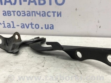 ФОТО Петля капота права для Toyota Avensis T270 (10.2008-12.2012) Киев