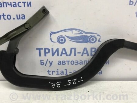ФОТО Петля кришки багажника права для Toyota Avensis T270 (10.2008-12.2012) Киев