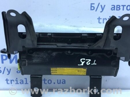 ФОТО Подушка в коліна для Toyota Avensis T270 (10.2008-12.2012) Киев