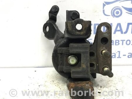 ФОТО Подушка ДВС права для Toyota Avensis T270 (10.2008-12.2012) Киев