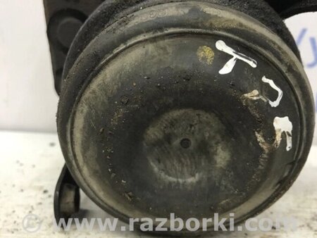 ФОТО Подушка ДВС права для Toyota Avensis T270 (10.2008-12.2012) Киев