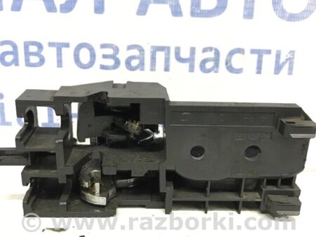 ФОТО Ручка дверей внутрішня права для Toyota Avensis T270 (10.2008-12.2012) Киев