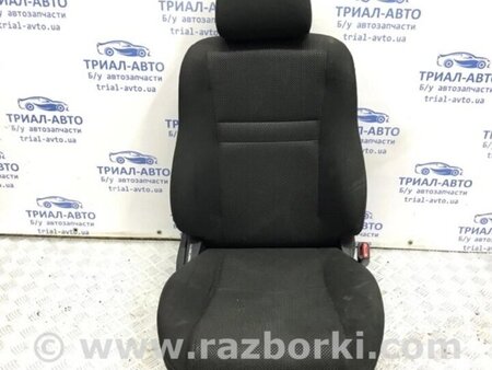 ФОТО Сидіння переднє праве для Toyota Avensis T270 (10.2008-12.2012) Киев