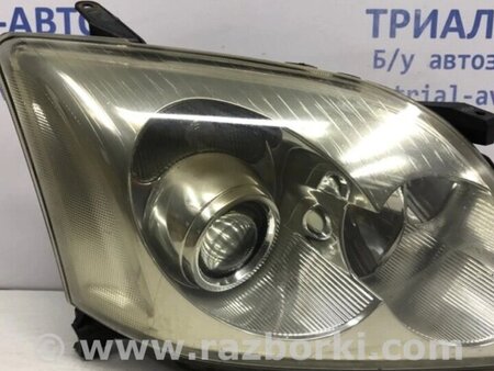 ФОТО Фара права галоген для Toyota Avensis T270 (10.2008-12.2012) Киев