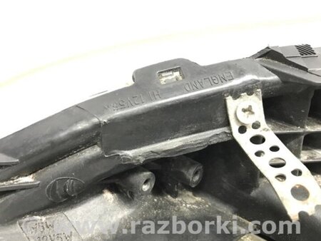 ФОТО Фара права галоген для Toyota Avensis T270 (10.2008-12.2012) Киев