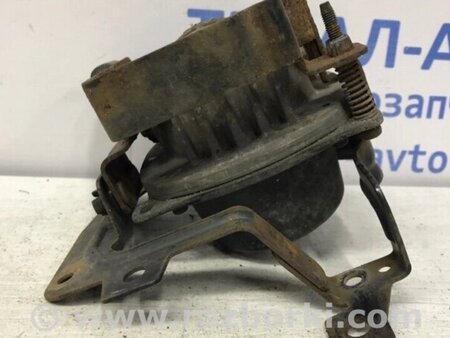 ФОТО Фара протитуманна права для Mitsubishi Lancer Киев