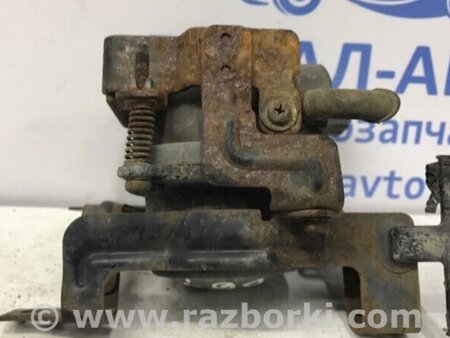 ФОТО Фара протитуманна права для Mitsubishi Lancer Киев