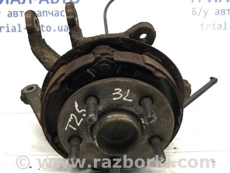 ФОТО Цапфа задня ліва зі маточкою для Toyota Avensis T270 (10.2008-12.2012) Киев
