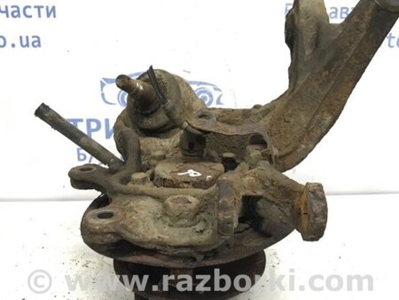 ФОТО Цапфа задня права зі маточкою для Toyota Avensis T270 (10.2008-12.2012) Киев