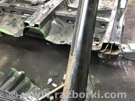 ФОТО Чверть автомобіля передня ліва для Toyota Avensis T270 (10.2008-12.2012) Киев