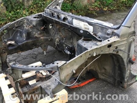 ФОТО Чверть автомобіля передня ліва для Toyota Avensis T270 (10.2008-12.2012) Киев