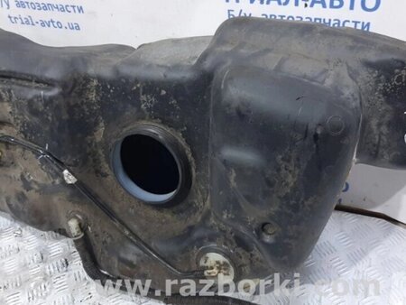 ФОТО Бак паливний пластик для Nissan Tiida Киев