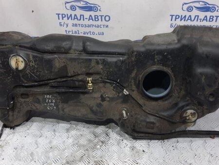 ФОТО Бак паливний пластик для Nissan Tiida Киев