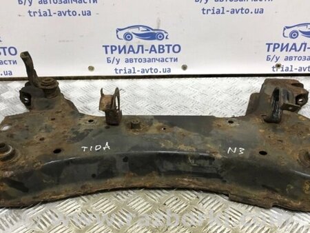 ФОТО Балка передньої підвіски для Nissan Tiida Киев