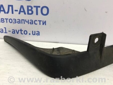 ФОТО Бризковик передній для Nissan Tiida Киев