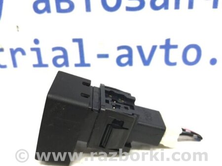 ФОТО Кнопка аварійки для Nissan Tiida Киев