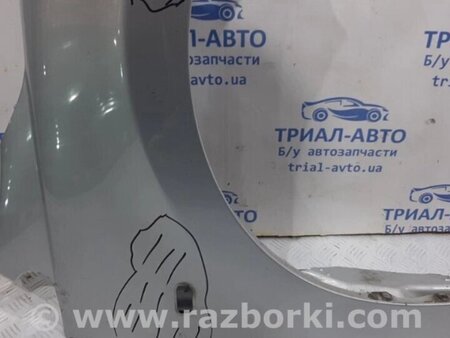 ФОТО Крило переднє праве для Nissan Tiida Киев