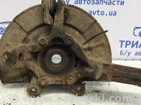ФОТО Кулак поворотний правий зі маточкою для Suzuki Grand Vitara Киев