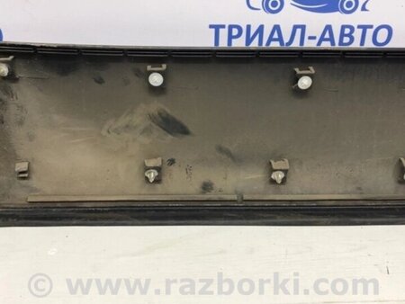 ФОТО Накладка дверей для Suzuki Grand Vitara Киев