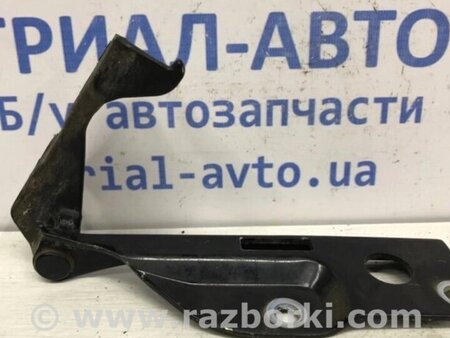 ФОТО Петля капота права для Nissan Navara Киев