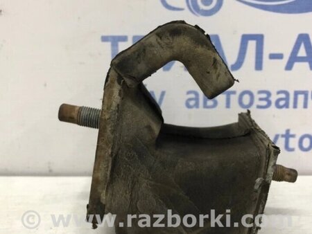 ФОТО Подушка ДВС для Nissan Navara Киев