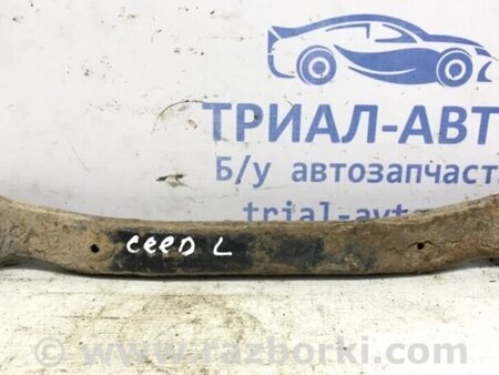 ФОТО Важель задній поперечний для KIA Ceed Киев
