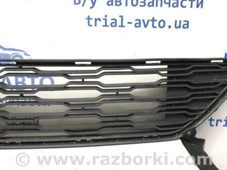 ФОТО Грати бампера центральна для KIA Ceed Киев