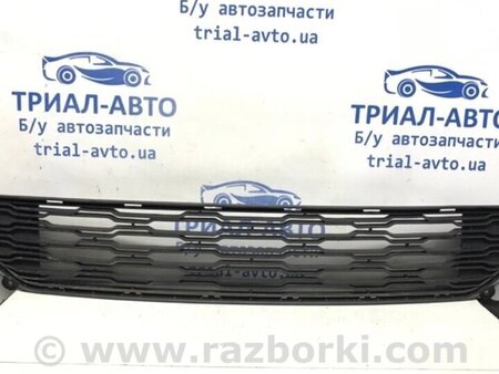 ФОТО Грати бампера центральна для KIA Ceed Киев